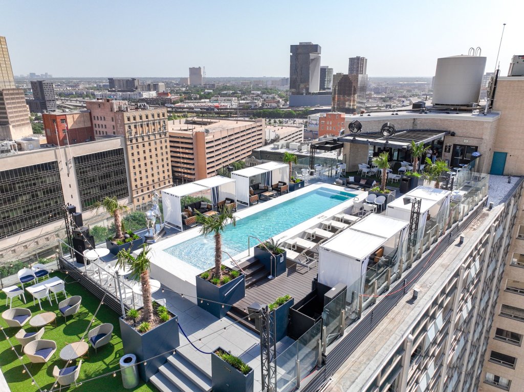 The best rooftop bar in Dallas